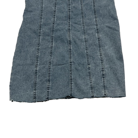 Light Wash Sleeveless Denim Dress with Raw Hem - Picture 6 of 10
